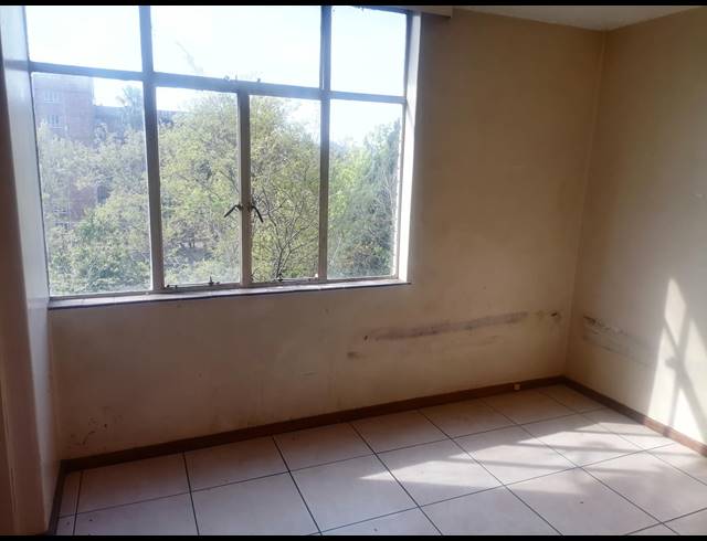 2.5 BEDROOM APARTMENT FOR SALE IN SUNNYSIDE